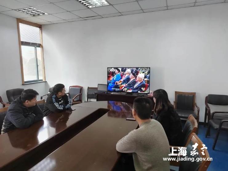 2453dcd9da584419a6b8c8e15553708d.png 2453dcd9da584419a6b8c8e15553708d.png