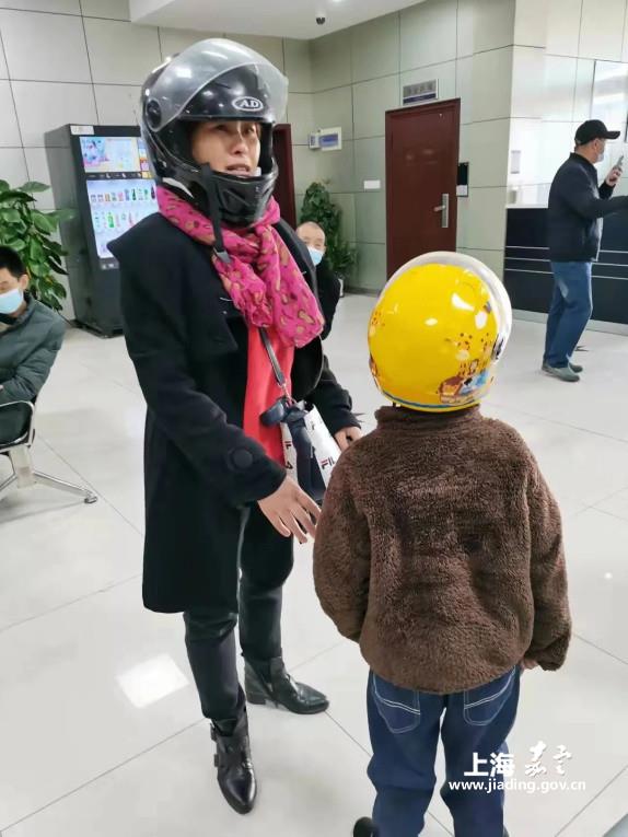 bcd74ad343de4ee98221410952e86e62.jpg bcd74ad343de4ee98221410952e86e62.jpg